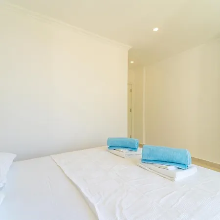 With A Pool In Kalkan 1 Апартаменты *
